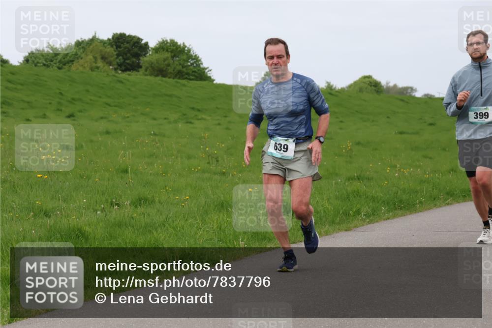 04.05.2025 - 8. Wedeler Halbmarathon Lena Gebhardt http://msf.ph/oto/7837796 04.05.2025 11:35:17 Laufen 639, 399 meine-sportfotos.de