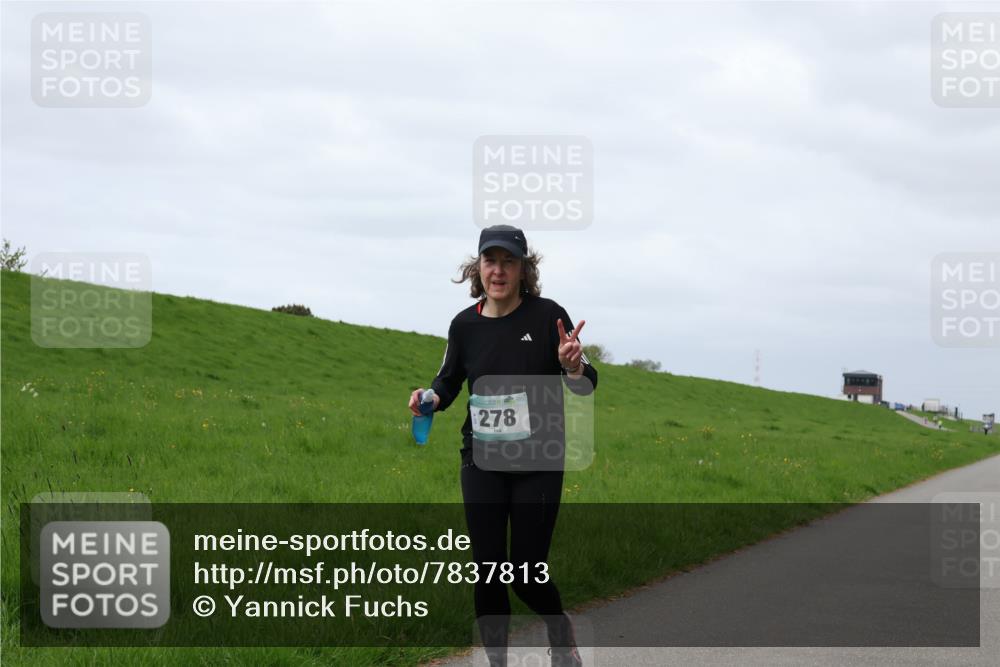 04.05.2025 - 8. Wedeler Halbmarathon Yannick Fuchs http://msf.ph/oto/7837813 04.05.2025 12:01:22 Laufen 278 meine-sportfotos.de