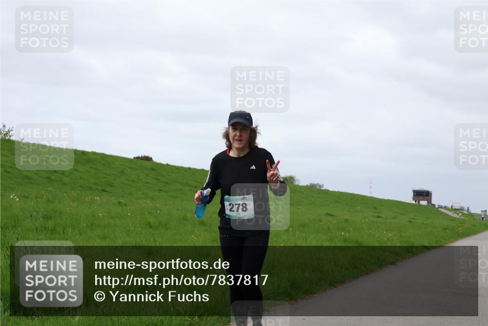 04.05.2025 - 8. Wedeler Halbmarathon Yannick Fuchs http://msf.ph/oto/7837817 04.05.2025 12:01:22 Laufen 278 meine-sportfotos.de