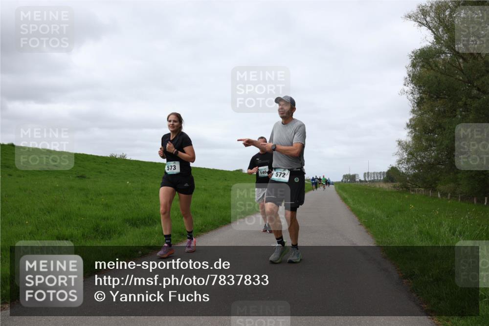 04.05.2025 - 8. Wedeler Halbmarathon Yannick Fuchs http://msf.ph/oto/7837833 04.05.2025 11:46:27 Laufen 573, 140, 572 meine-sportfotos.de