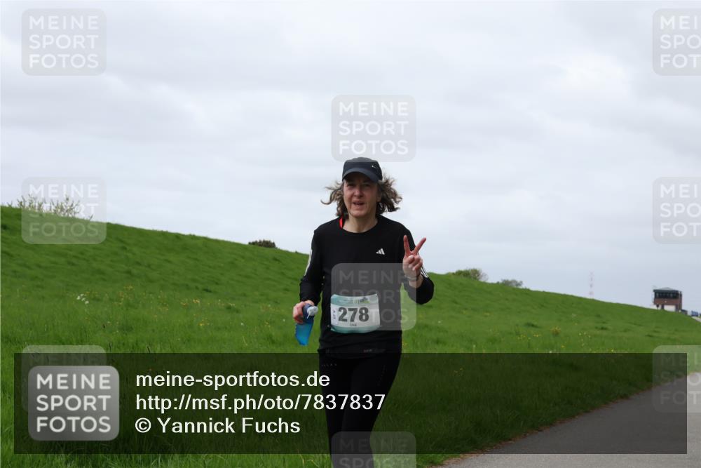 04.05.2025 - 8. Wedeler Halbmarathon Yannick Fuchs http://msf.ph/oto/7837837 04.05.2025 12:01:23 Laufen 278 meine-sportfotos.de