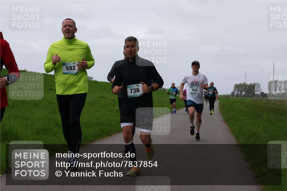 04.05.2025 - 8. Wedeler Halbmarathon Yannick Fuchs http://msf.ph/oto/7837854 04.05.2025 11:24:58 Laufen 592, 736, 533 meine-sportfotos.de