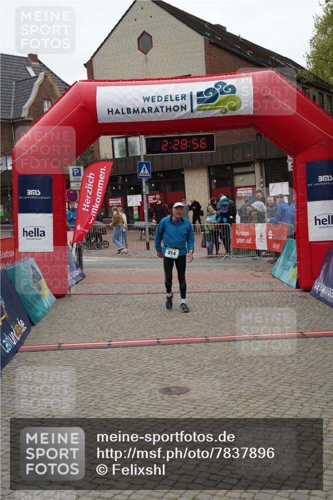 04.05.2025 - 8. Wedeler Halbmarathon Felixshl http://msf.ph/oto/7837896 04.05.2025 12:28:53 Ziel 214 meine-sportfotos.de