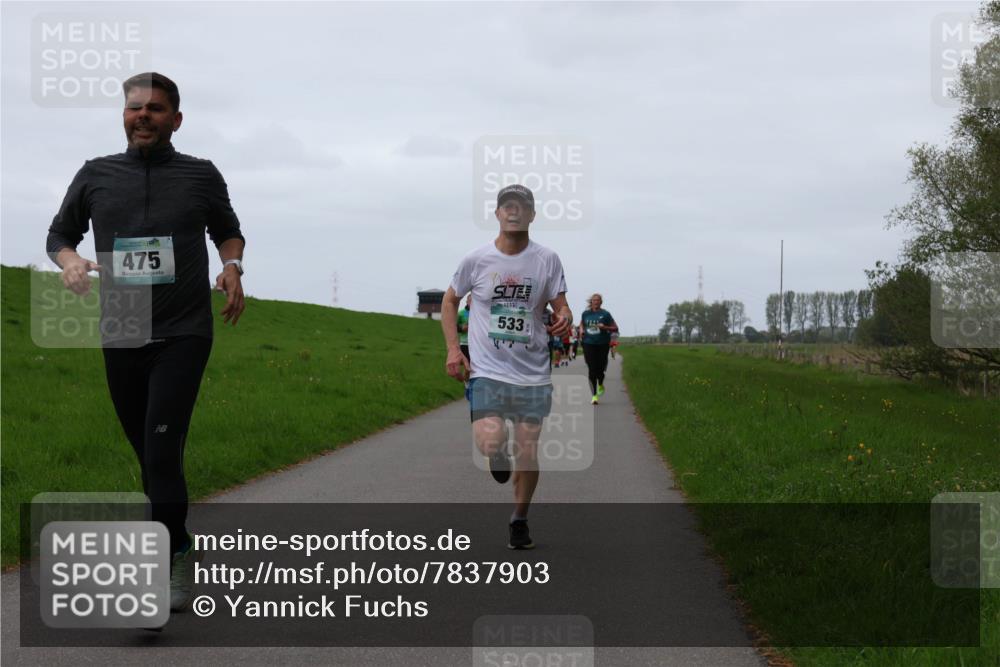 04.05.2025 - 8. Wedeler Halbmarathon Yannick Fuchs http://msf.ph/oto/7837903 04.05.2025 11:25:00 Laufen 475, 2023, 533 meine-sportfotos.de