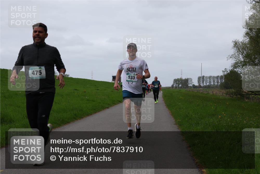 04.05.2025 - 8. Wedeler Halbmarathon Yannick Fuchs http://msf.ph/oto/7837910 04.05.2025 11:25:00 Laufen 475, 533, 7325 meine-sportfotos.de