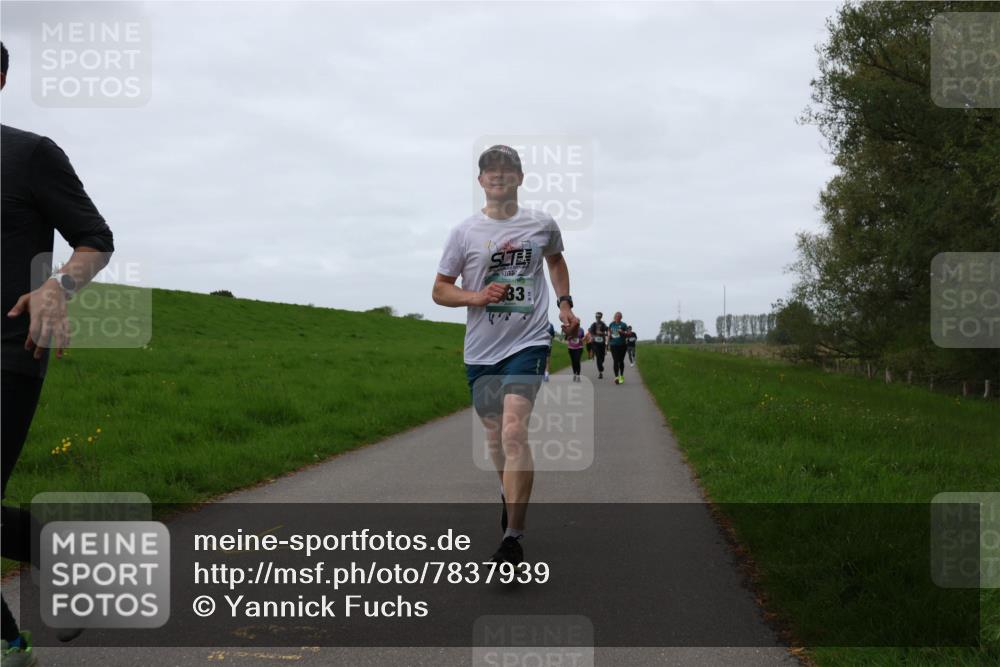 04.05.2025 - 8. Wedeler Halbmarathon Yannick Fuchs http://msf.ph/oto/7837939 04.05.2025 11:25:01 Laufen 2023, 33 meine-sportfotos.de