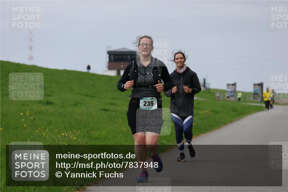04.05.2025 - 8. Wedeler Halbmarathon Yannick Fuchs http://msf.ph/oto/7837948 04.05.2025 12:01:49 Laufen 235, 444 meine-sportfotos.de