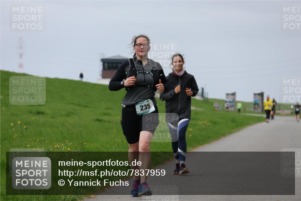 04.05.2025 - 8. Wedeler Halbmarathon Yannick Fuchs http://msf.ph/oto/7837959 04.05.2025 12:01:49 Laufen 235 meine-sportfotos.de