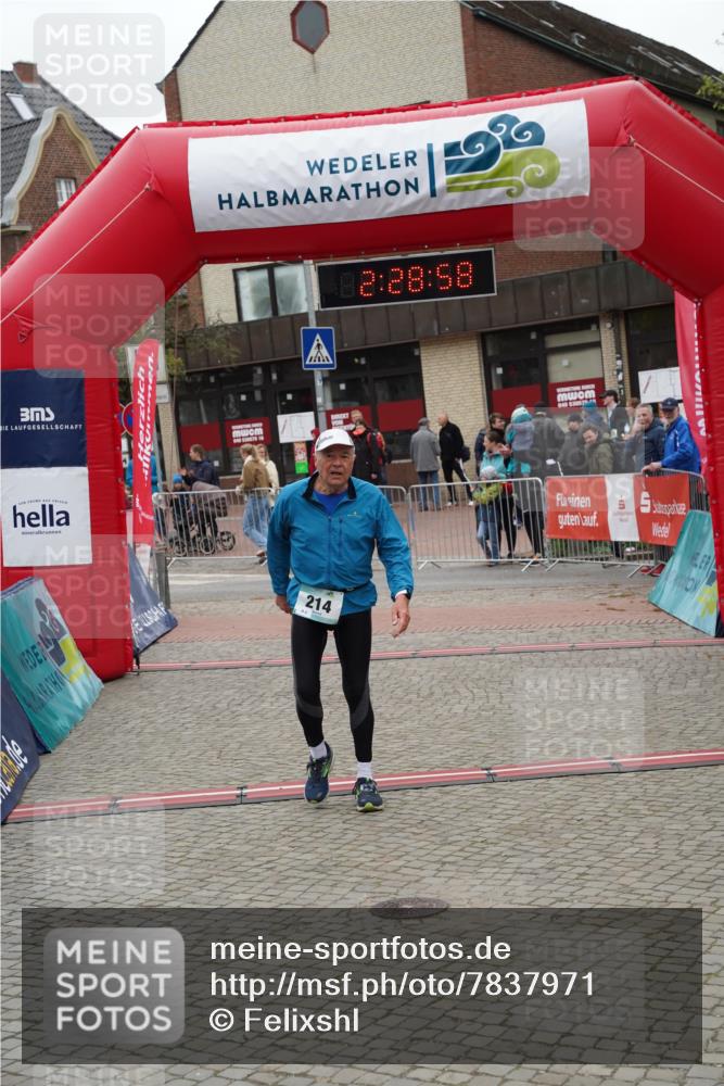 04.05.2025 - 8. Wedeler Halbmarathon Felixshl http://msf.ph/oto/7837971 04.05.2025 12:28:56 Ziel 214 meine-sportfotos.de
