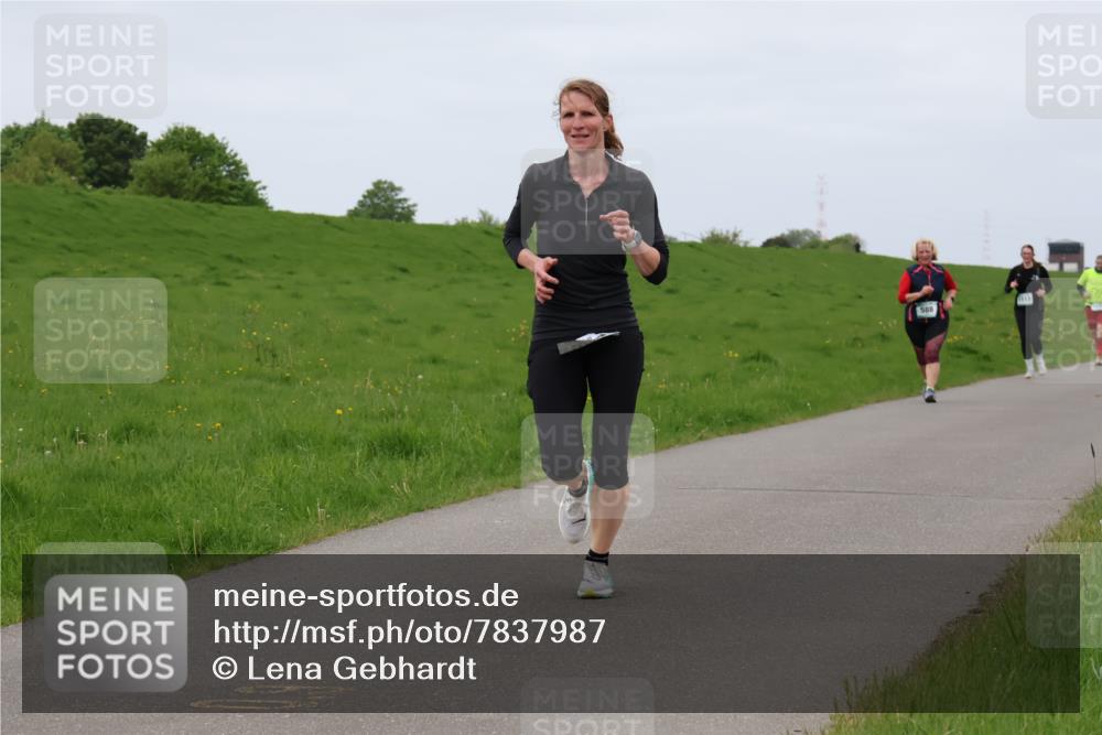 04.05.2025 - 8. Wedeler Halbmarathon Lena Gebhardt http://msf.ph/oto/7837987 04.05.2025 11:35:57 Laufen 588 meine-sportfotos.de