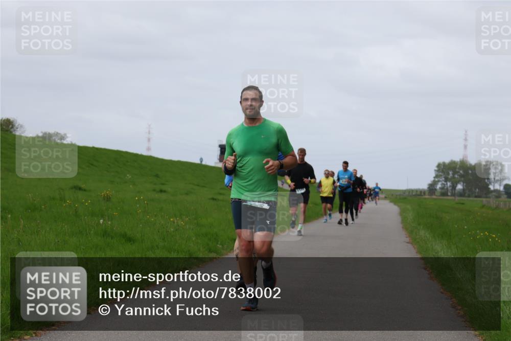 04.05.2025 - 8. Wedeler Halbmarathon Yannick Fuchs http://msf.ph/oto/7838002 04.05.2025 11:46:37 Laufen  meine-sportfotos.de