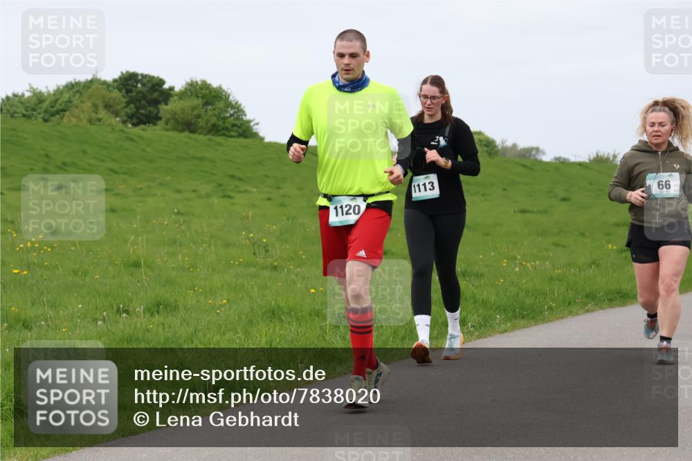 04.05.2025 - 8. Wedeler Halbmarathon Lena Gebhardt http://msf.ph/oto/7838020 04.05.2025 11:36:11 Laufen 1120, 1113, 66 meine-sportfotos.de