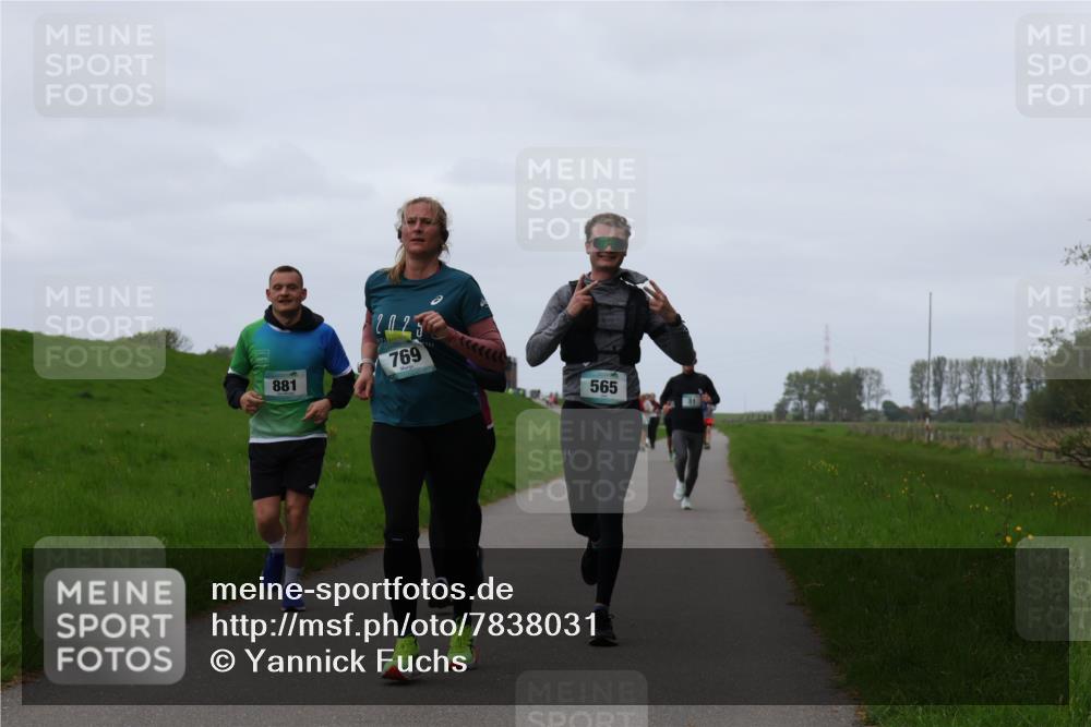 04.05.2025 - 8. Wedeler Halbmarathon Yannick Fuchs http://msf.ph/oto/7838031 04.05.2025 11:25:06 Laufen 881, 2025, 769, 565 meine-sportfotos.de