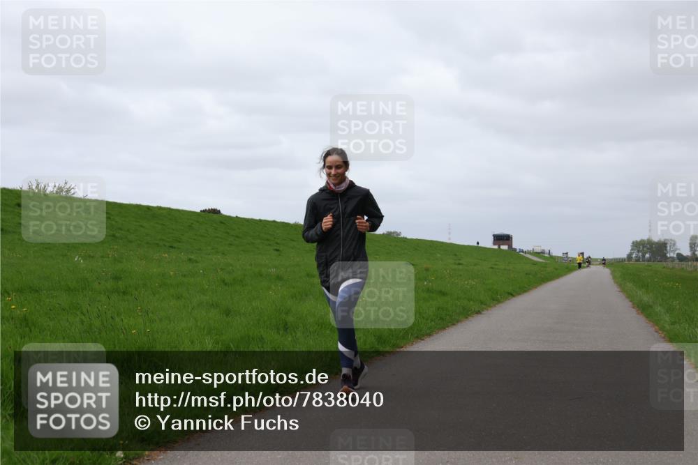 04.05.2025 - 8. Wedeler Halbmarathon Yannick Fuchs http://msf.ph/oto/7838040 04.05.2025 12:01:56 Laufen  meine-sportfotos.de