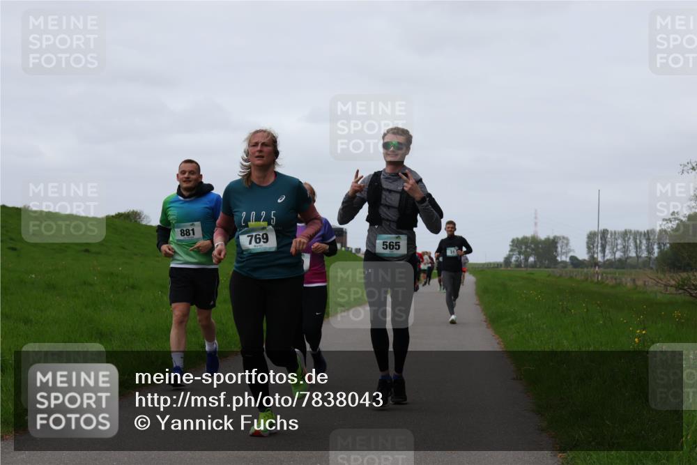 04.05.2025 - 8. Wedeler Halbmarathon Yannick Fuchs http://msf.ph/oto/7838043 04.05.2025 11:25:07 Laufen 881, 2025, 769, 565 meine-sportfotos.de