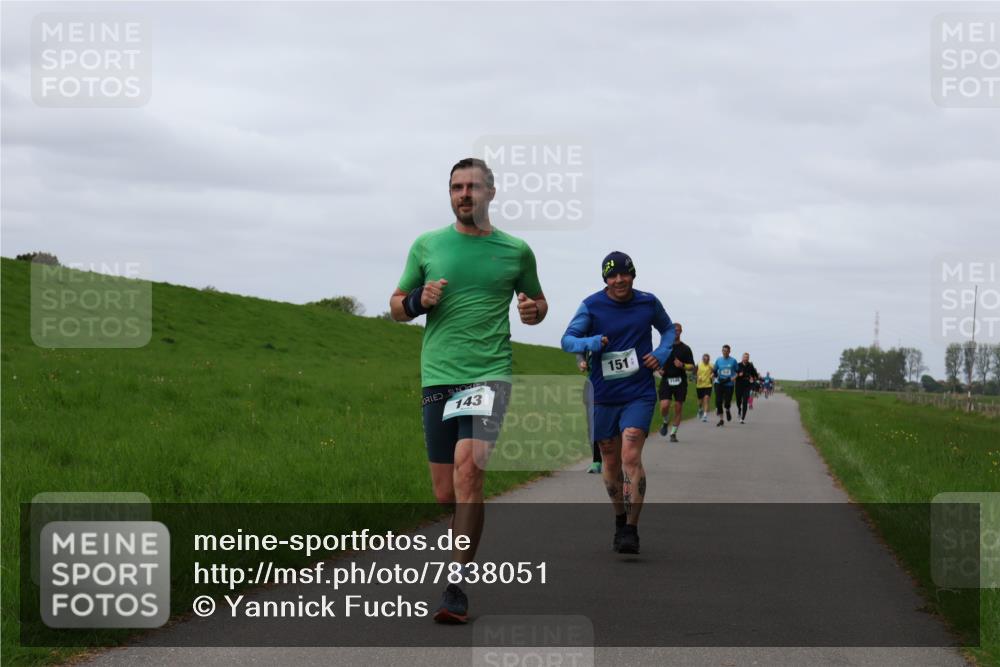 04.05.2025 - 8. Wedeler Halbmarathon Yannick Fuchs http://msf.ph/oto/7838051 04.05.2025 11:46:39 Laufen 143, 151 meine-sportfotos.de