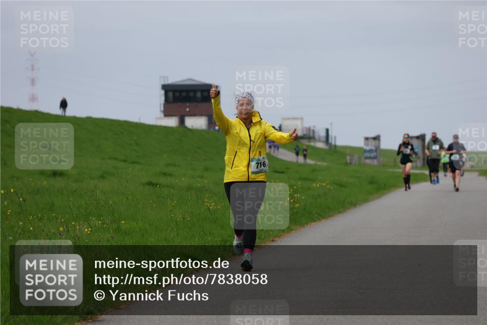 04.05.2025 - 8. Wedeler Halbmarathon Yannick Fuchs http://msf.ph/oto/7838058 04.05.2025 12:02:18 Laufen 716 meine-sportfotos.de