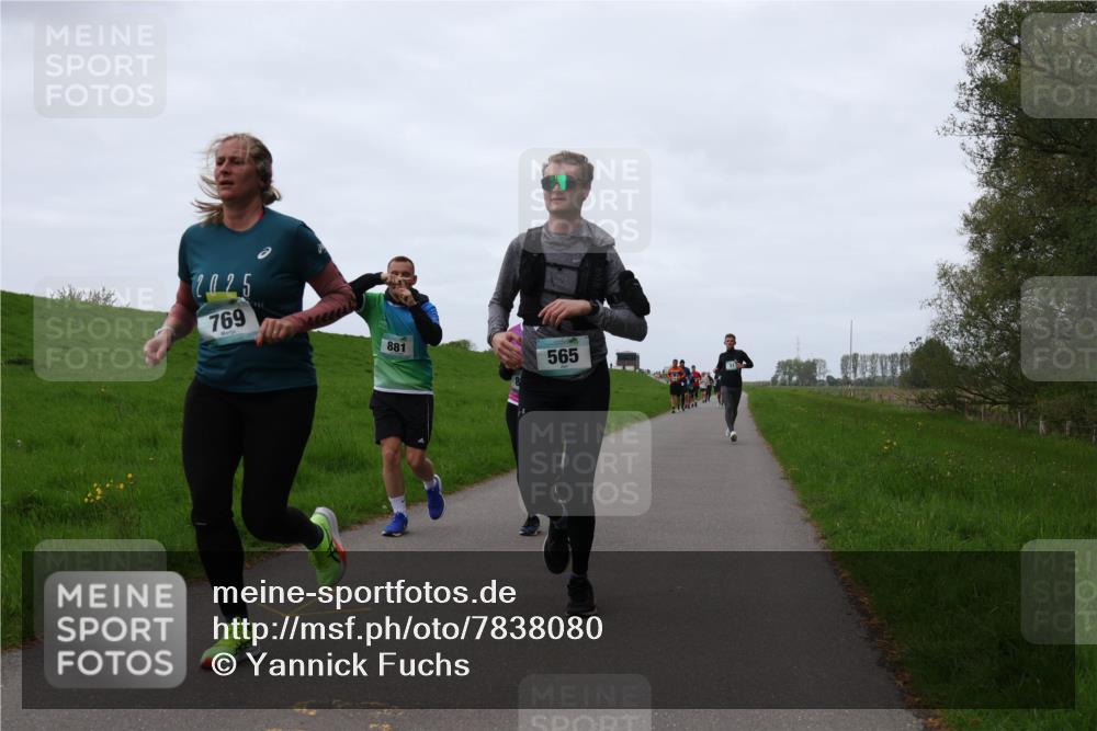 04.05.2025 - 8. Wedeler Halbmarathon Yannick Fuchs http://msf.ph/oto/7838080 04.05.2025 11:25:08 Laufen 2025, 769, 881, 565 meine-sportfotos.de
