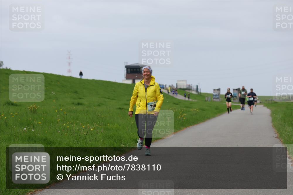 04.05.2025 - 8. Wedeler Halbmarathon Yannick Fuchs http://msf.ph/oto/7838110 04.05.2025 12:02:20 Laufen 716 meine-sportfotos.de