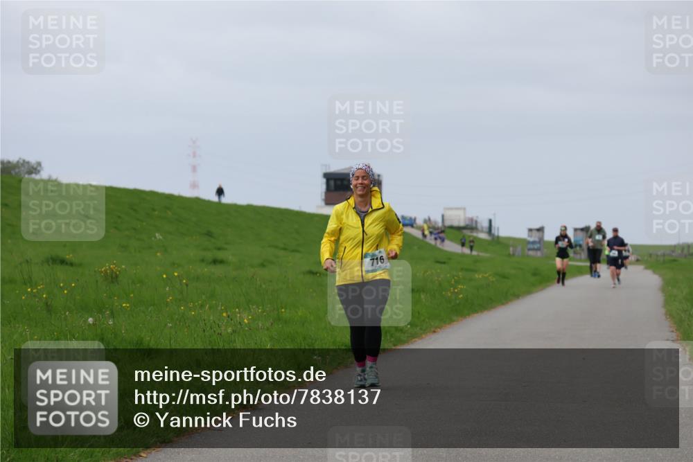 04.05.2025 - 8. Wedeler Halbmarathon Yannick Fuchs http://msf.ph/oto/7838137 04.05.2025 12:02:20 Laufen 716 meine-sportfotos.de