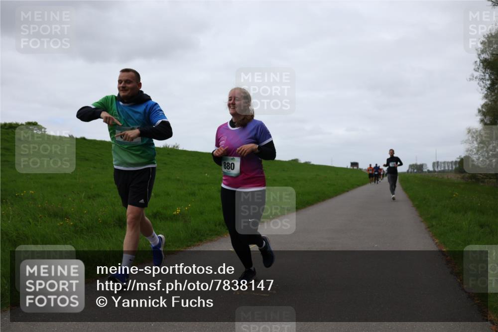 04.05.2025 - 8. Wedeler Halbmarathon Yannick Fuchs http://msf.ph/oto/7838147 04.05.2025 11:25:09 Laufen 880 meine-sportfotos.de