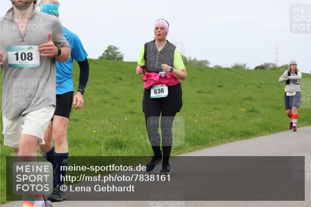 04.05.2025 - 8. Wedeler Halbmarathon Lena Gebhardt http://msf.ph/oto/7838161 04.05.2025 11:36:38 Laufen 108, 636, 376 meine-sportfotos.de