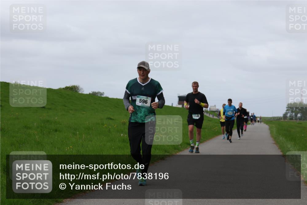 04.05.2025 - 8. Wedeler Halbmarathon Yannick Fuchs http://msf.ph/oto/7838196 04.05.2025 11:46:42 Laufen 817, 596, 410, 1148 meine-sportfotos.de