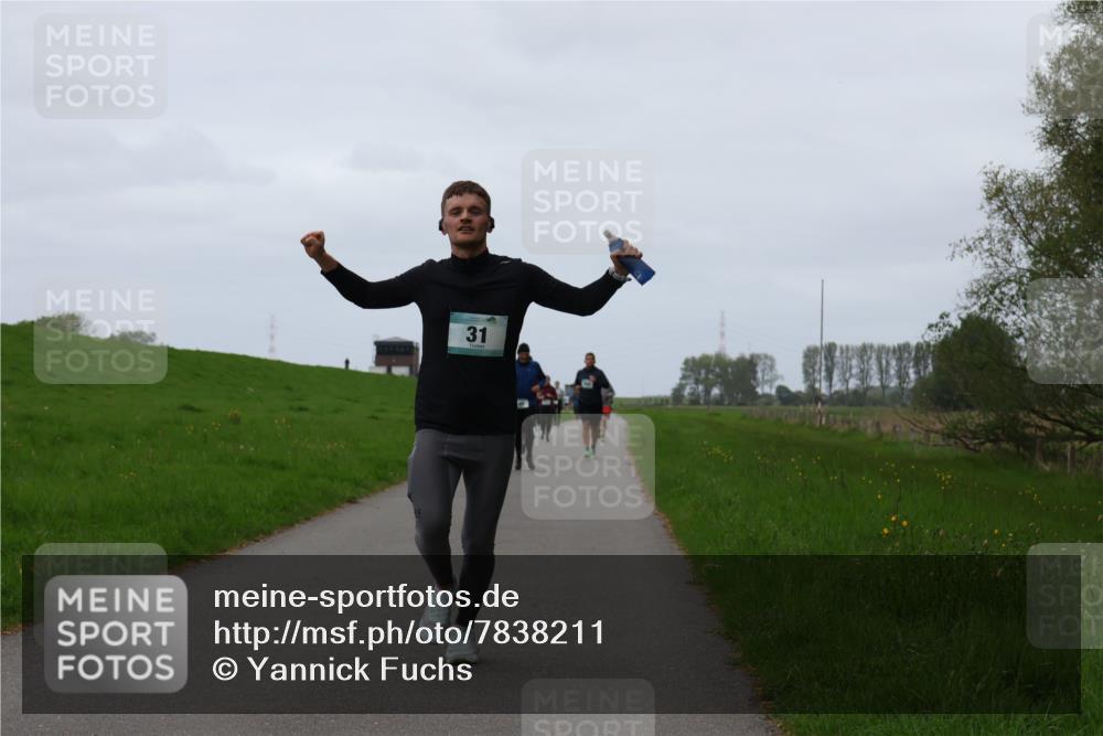 04.05.2025 - 8. Wedeler Halbmarathon Yannick Fuchs http://msf.ph/oto/7838211 04.05.2025 11:25:11 Laufen 31 meine-sportfotos.de