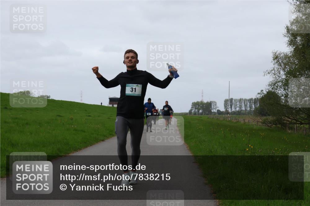 04.05.2025 - 8. Wedeler Halbmarathon Yannick Fuchs http://msf.ph/oto/7838215 04.05.2025 11:25:12 Laufen 31 meine-sportfotos.de