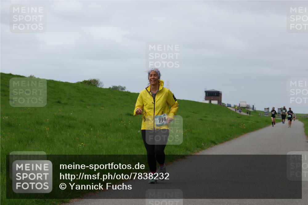 04.05.2025 - 8. Wedeler Halbmarathon Yannick Fuchs http://msf.ph/oto/7838232 04.05.2025 12:02:23 Laufen 716 meine-sportfotos.de