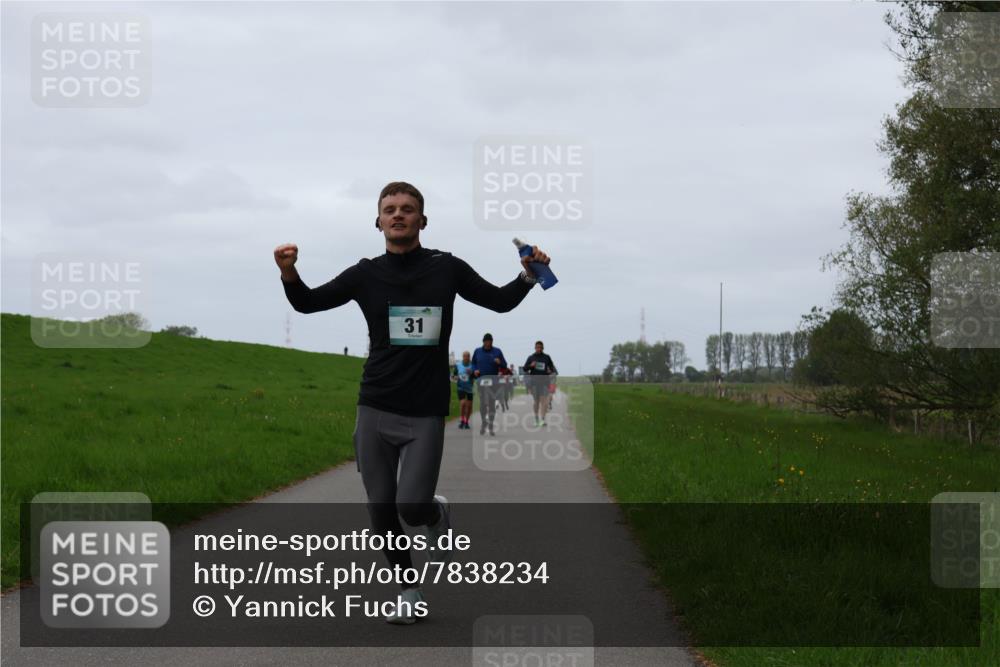 04.05.2025 - 8. Wedeler Halbmarathon Yannick Fuchs http://msf.ph/oto/7838234 04.05.2025 11:25:12 Laufen 31 meine-sportfotos.de