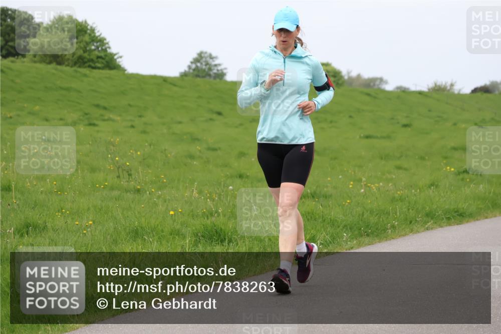 04.05.2025 - 8. Wedeler Halbmarathon Lena Gebhardt http://msf.ph/oto/7838263 04.05.2025 11:36:54 Laufen  meine-sportfotos.de