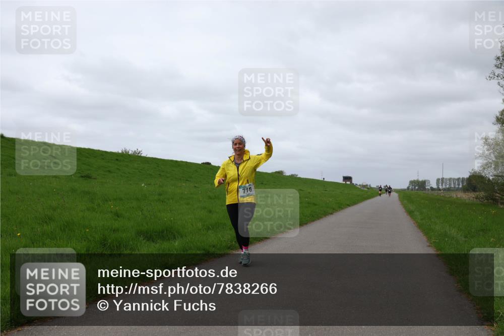 04.05.2025 - 8. Wedeler Halbmarathon Yannick Fuchs http://msf.ph/oto/7838266 04.05.2025 12:02:25 Laufen 716 meine-sportfotos.de