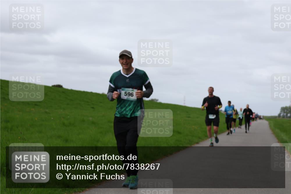 04.05.2025 - 8. Wedeler Halbmarathon Yannick Fuchs http://msf.ph/oto/7838267 04.05.2025 11:46:44 Laufen 596 meine-sportfotos.de