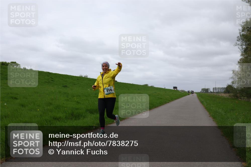 04.05.2025 - 8. Wedeler Halbmarathon Yannick Fuchs http://msf.ph/oto/7838275 04.05.2025 12:02:26 Laufen 716 meine-sportfotos.de