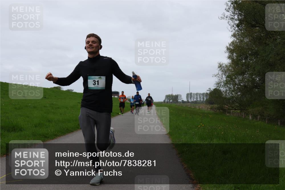 04.05.2025 - 8. Wedeler Halbmarathon Yannick Fuchs http://msf.ph/oto/7838281 04.05.2025 11:25:12 Laufen 31 meine-sportfotos.de