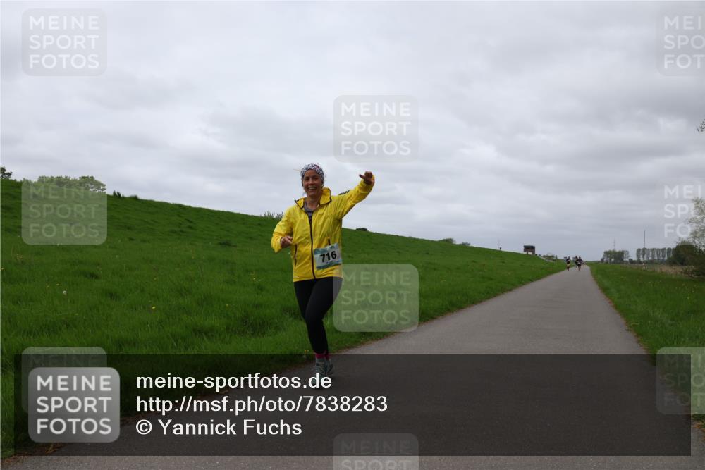04.05.2025 - 8. Wedeler Halbmarathon Yannick Fuchs http://msf.ph/oto/7838283 04.05.2025 12:02:26 Laufen 716 meine-sportfotos.de
