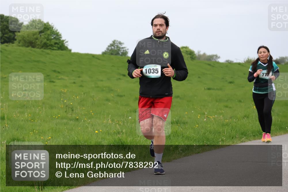 04.05.2025 - 8. Wedeler Halbmarathon Lena Gebhardt http://msf.ph/oto/7838292 04.05.2025 11:37:03 Laufen 1035, 778 meine-sportfotos.de