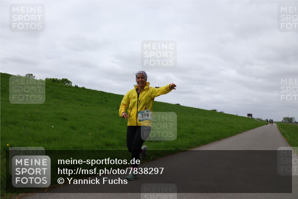 04.05.2025 - 8. Wedeler Halbmarathon Yannick Fuchs http://msf.ph/oto/7838297 04.05.2025 12:02:26 Laufen 716 meine-sportfotos.de