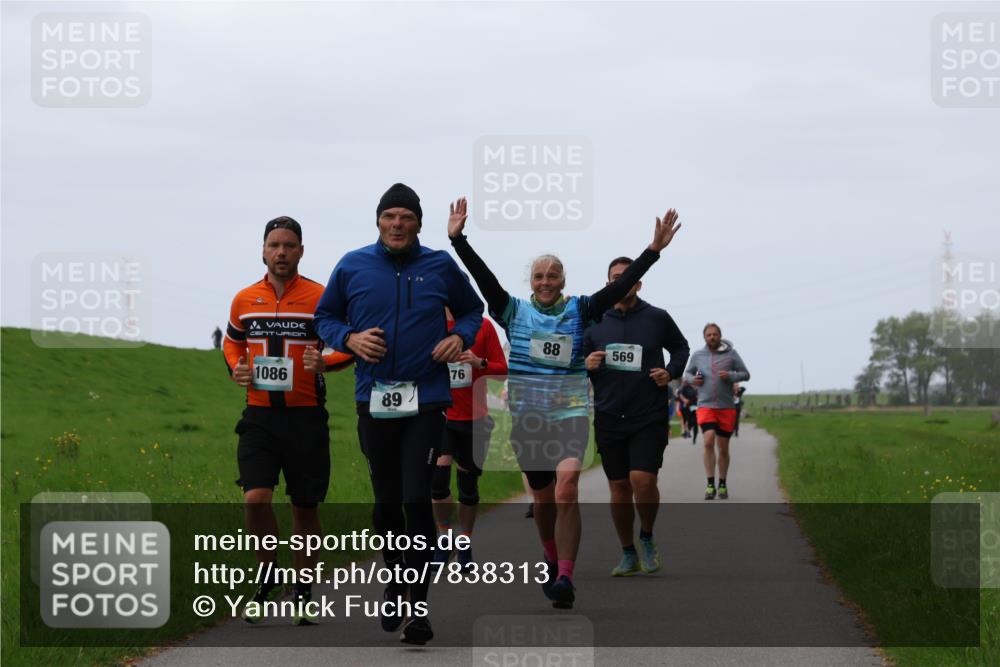 04.05.2025 - 8. Wedeler Halbmarathon Yannick Fuchs http://msf.ph/oto/7838313 04.05.2025 11:25:17 Laufen 1086, 88, 569, 76, 89 meine-sportfotos.de