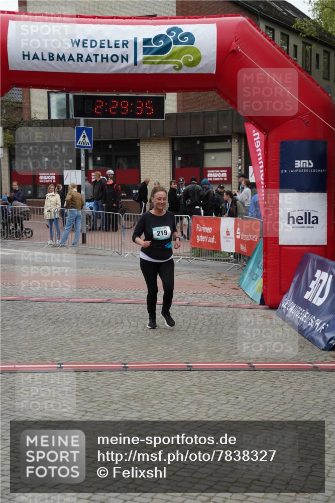 04.05.2025 - 8. Wedeler Halbmarathon Felixshl http://msf.ph/oto/7838327 04.05.2025 12:29:33 Ziel 219 meine-sportfotos.de