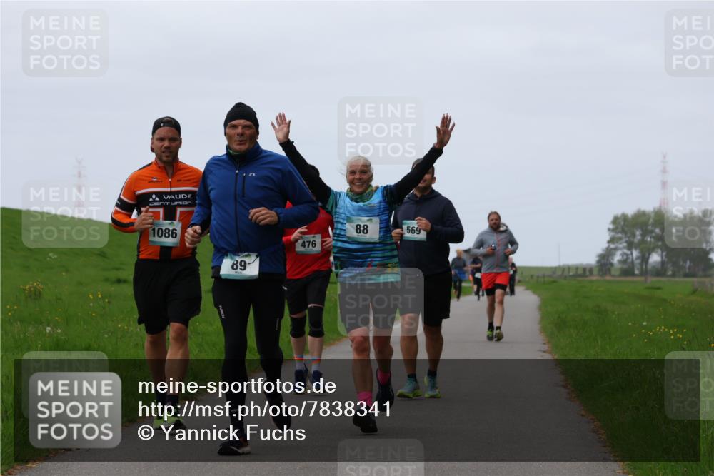04.05.2025 - 8. Wedeler Halbmarathon Yannick Fuchs http://msf.ph/oto/7838341 04.05.2025 11:25:18 Laufen 1086, 89, 476, 88, 88, 569 meine-sportfotos.de
