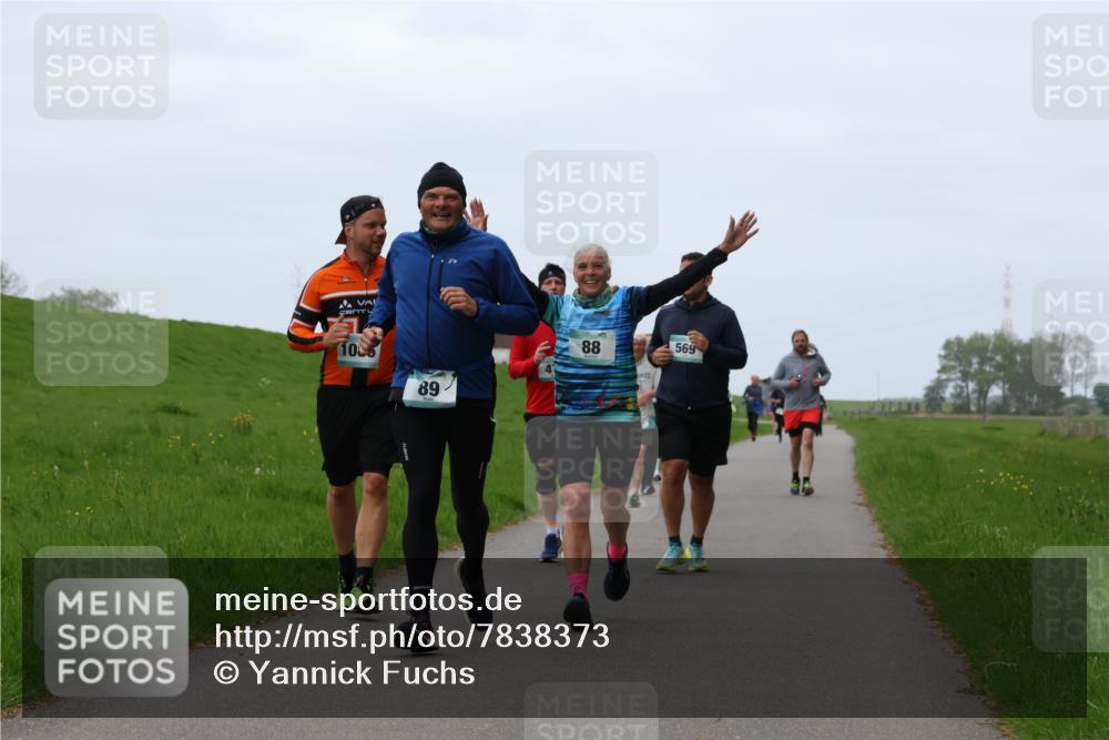 04.05.2025 - 8. Wedeler Halbmarathon Yannick Fuchs http://msf.ph/oto/7838373 04.05.2025 11:25:18 Laufen 10, 89, 88, 569 meine-sportfotos.de