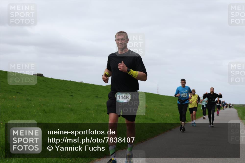 04.05.2025 - 8. Wedeler Halbmarathon Yannick Fuchs http://msf.ph/oto/7838407 04.05.2025 11:46:48 Laufen 410, 1148 meine-sportfotos.de