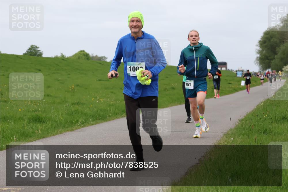04.05.2025 - 8. Wedeler Halbmarathon Lena Gebhardt http://msf.ph/oto/7838525 04.05.2025 11:37:31 Laufen 108, 53, 751 meine-sportfotos.de