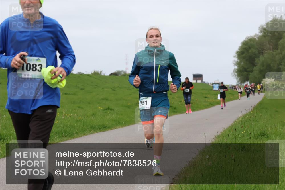 04.05.2025 - 8. Wedeler Halbmarathon Lena Gebhardt http://msf.ph/oto/7838526 04.05.2025 11:37:32 Laufen 1083, 751, 74 meine-sportfotos.de