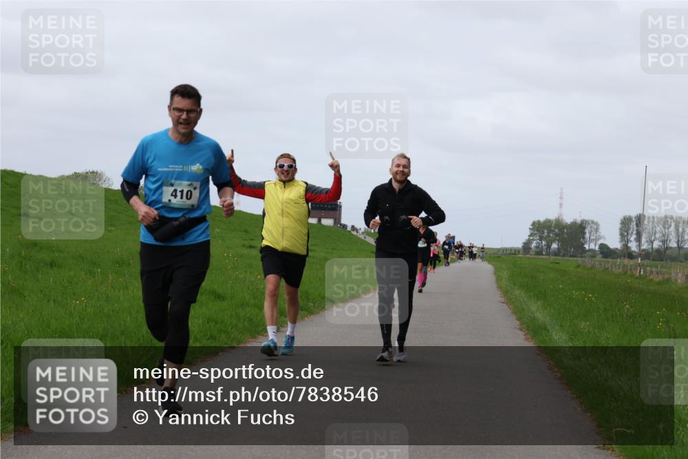 04.05.2025 - 8. Wedeler Halbmarathon Yannick Fuchs http://msf.ph/oto/7838546 04.05.2025 11:46:51 Laufen 410 meine-sportfotos.de