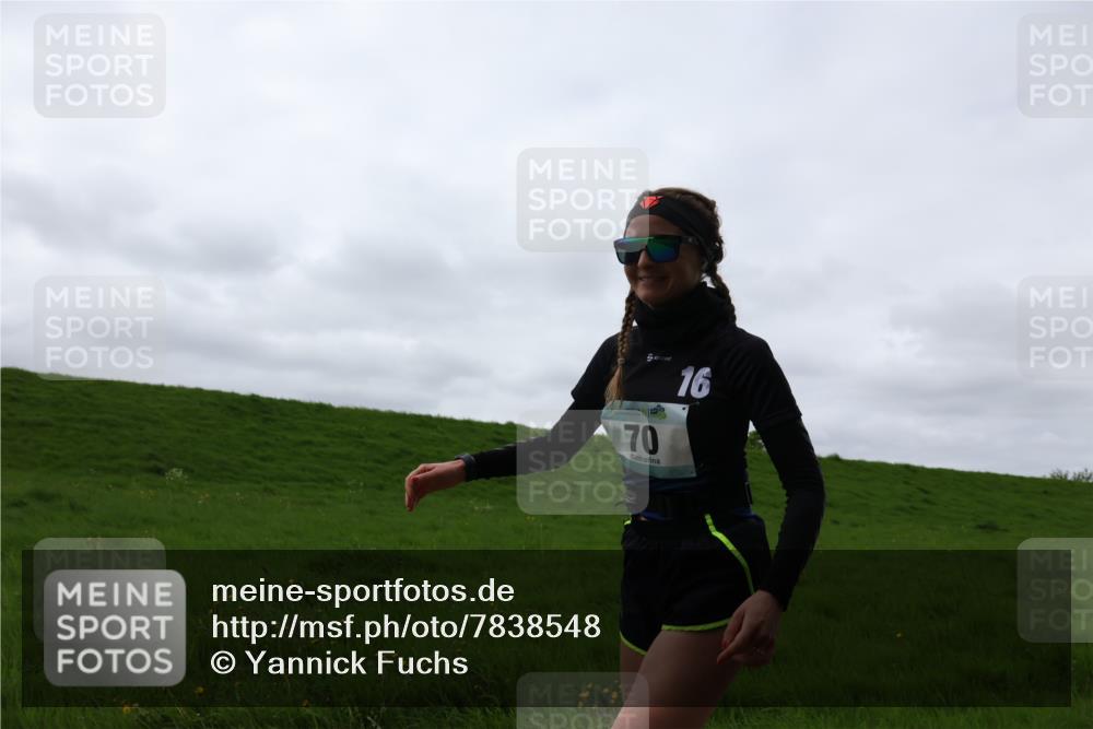 04.05.2025 - 8. Wedeler Halbmarathon Yannick Fuchs http://msf.ph/oto/7838548 04.05.2025 12:02:55 Laufen 70, 16 meine-sportfotos.de