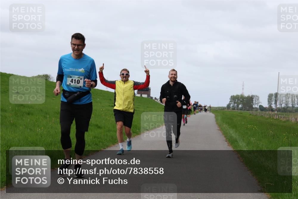 04.05.2025 - 8. Wedeler Halbmarathon Yannick Fuchs http://msf.ph/oto/7838558 04.05.2025 11:46:51 Laufen 410 meine-sportfotos.de