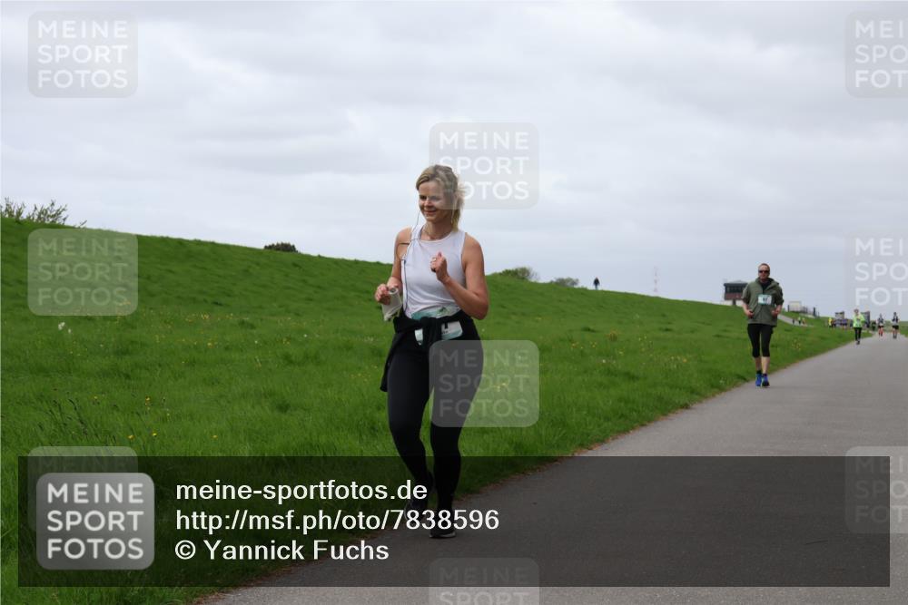 04.05.2025 - 8. Wedeler Halbmarathon Yannick Fuchs http://msf.ph/oto/7838596 04.05.2025 12:02:59 Laufen  meine-sportfotos.de